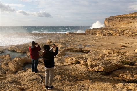 azure window collapse.